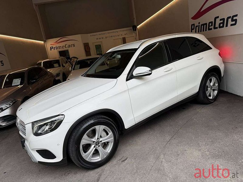 2017' Mercedes-Benz Glc-Klasse photo #5