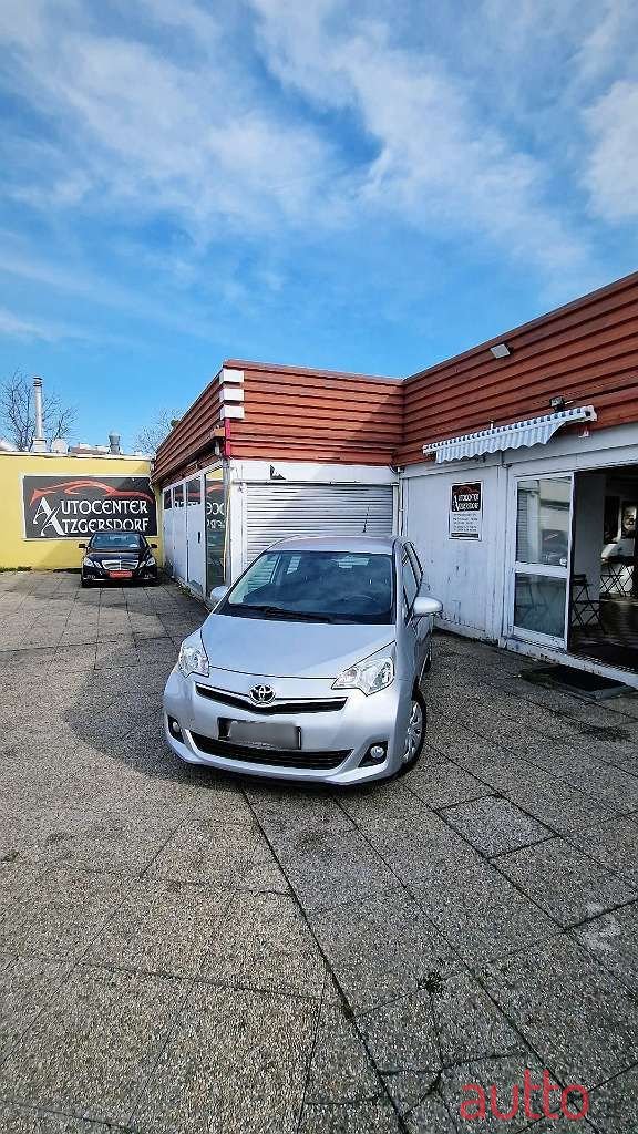 2012' Toyota Verso photo #6