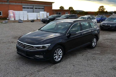 2022' Volkswagen Passat