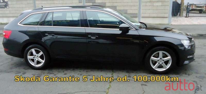 2023' Skoda Superb photo #5