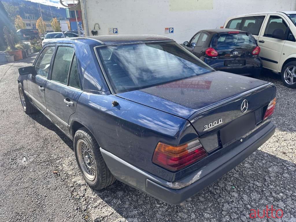 1989' Mercedes-Benz E-Klasse photo #4