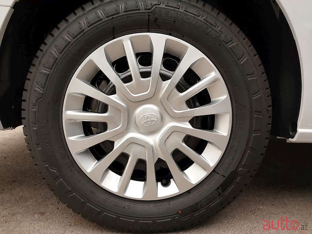 2024' Toyota ProAce photo #5