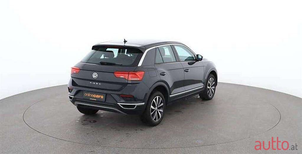 2018' Volkswagen T-Roc photo #2