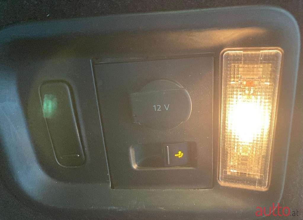 2016' Volkswagen Sharan photo #6