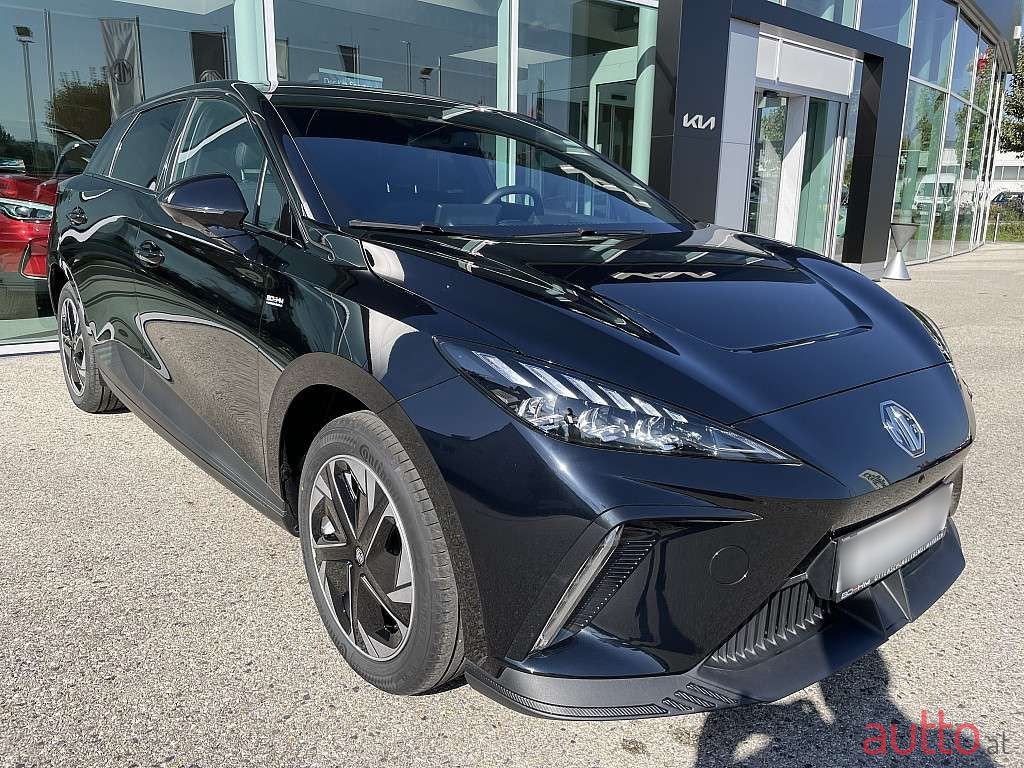 2023' MG MG4 photo #3