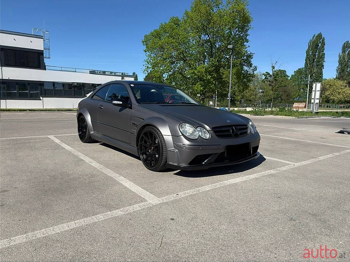 2005' Mercedes-Benz Clk-Klasse photo #3