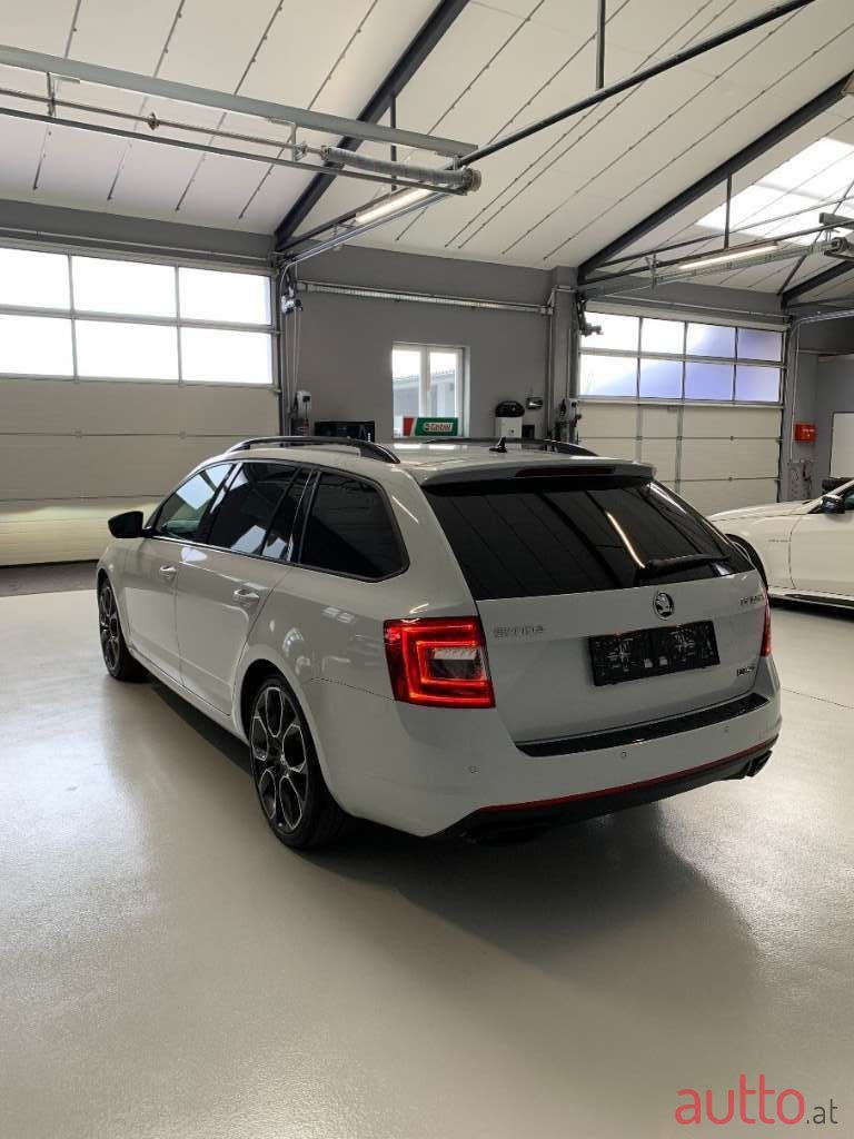 2016' Skoda Octavia photo #4