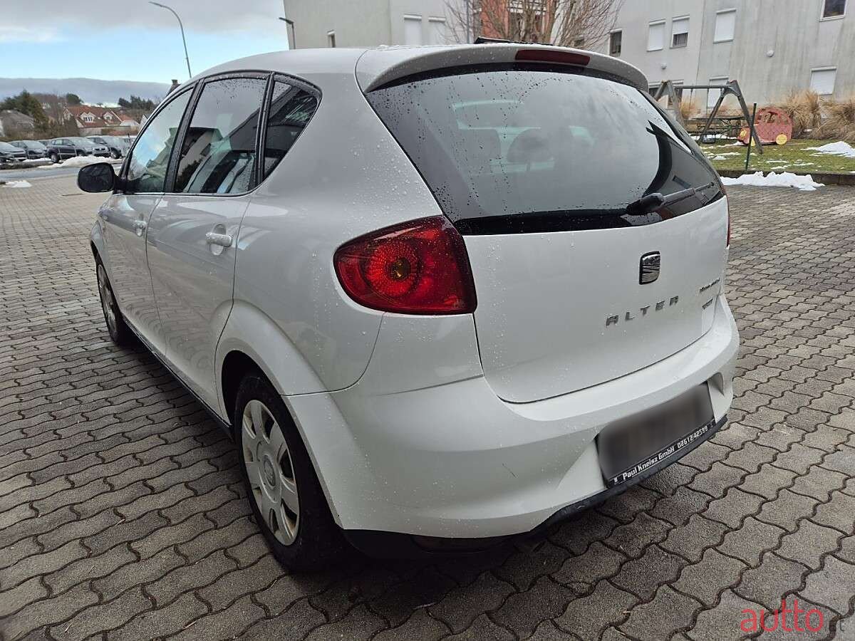 2013' SEAT Altea photo #3