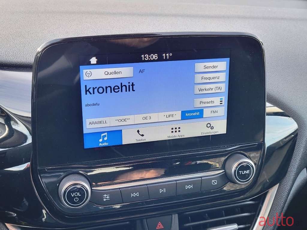 2017' Ford Fiesta photo #3