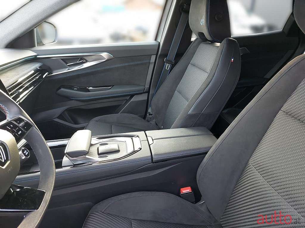 2023' Renault Austral photo #5