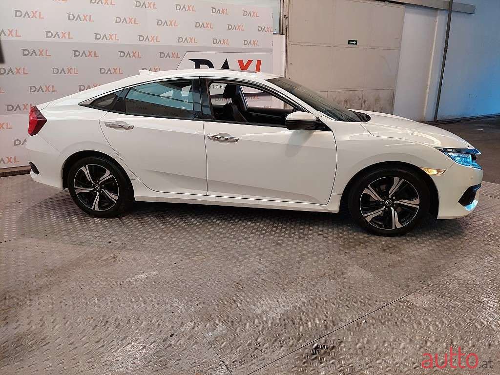 2018' Honda Civic photo #2