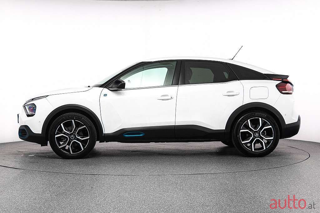 2022' Citroen C4 photo #2