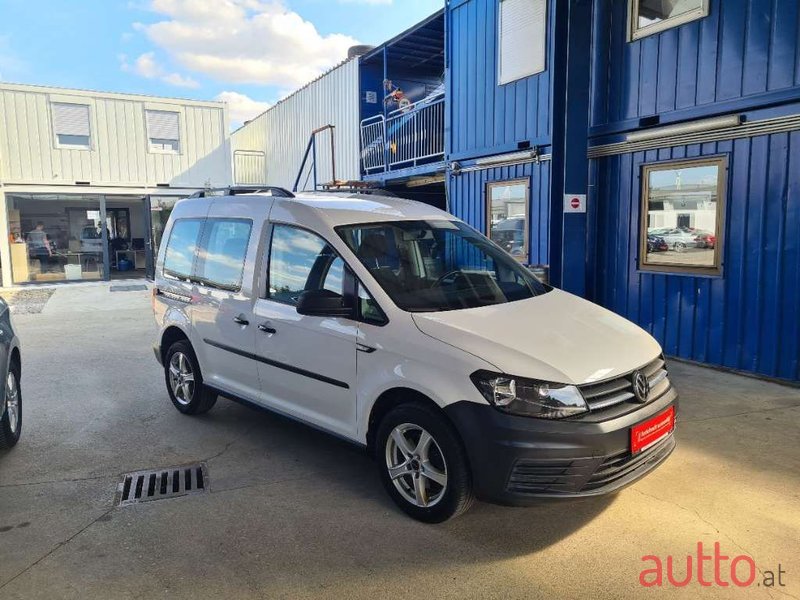 2020' Volkswagen Caddy photo #4