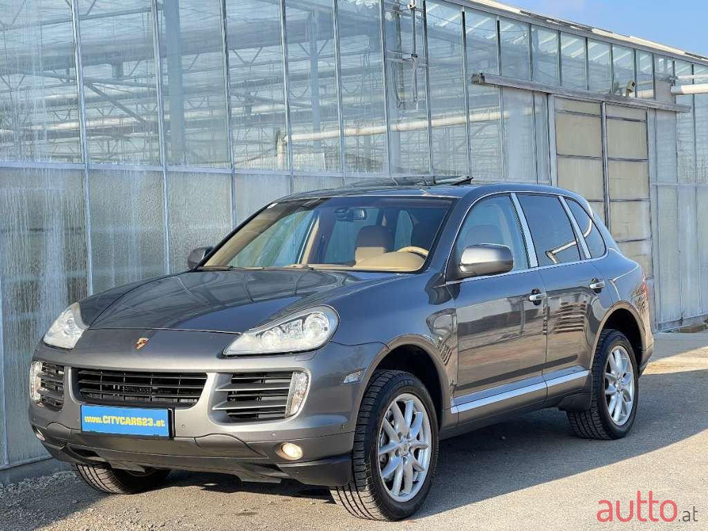 2007' Porsche Cayenne photo #1