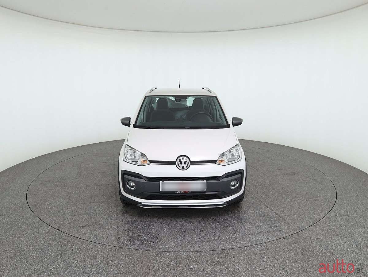 2017' Volkswagen Up! photo #1