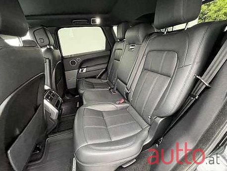 2018' Land Rover Range Rover Sport photo #6