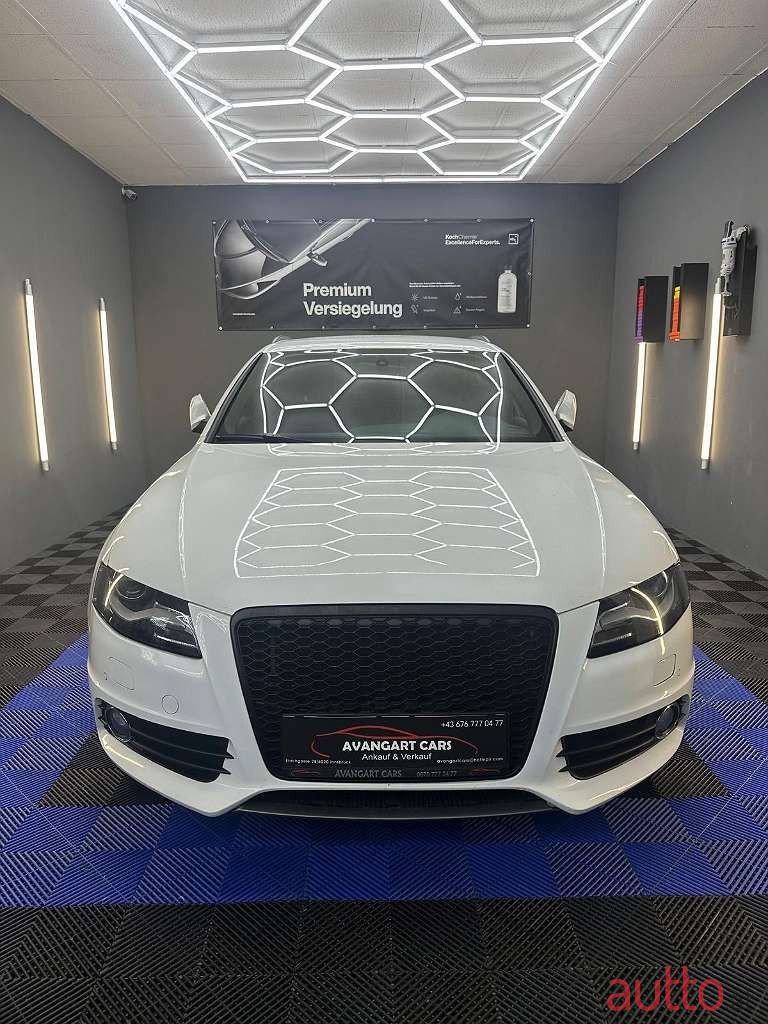 2010' Audi A4 photo #2