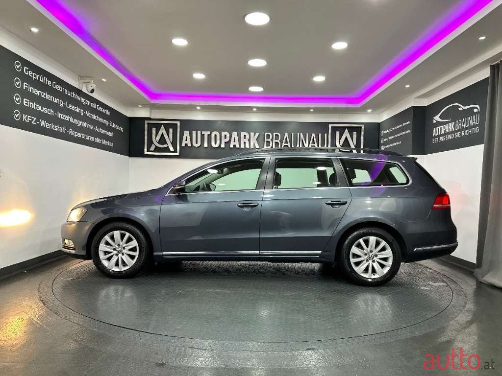 2012' Volkswagen Passat photo #3