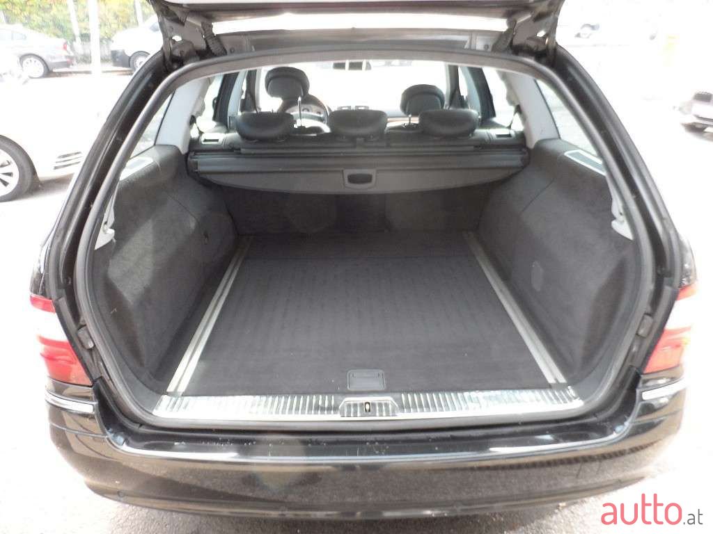 2004' Mercedes-Benz E-Klasse photo #6