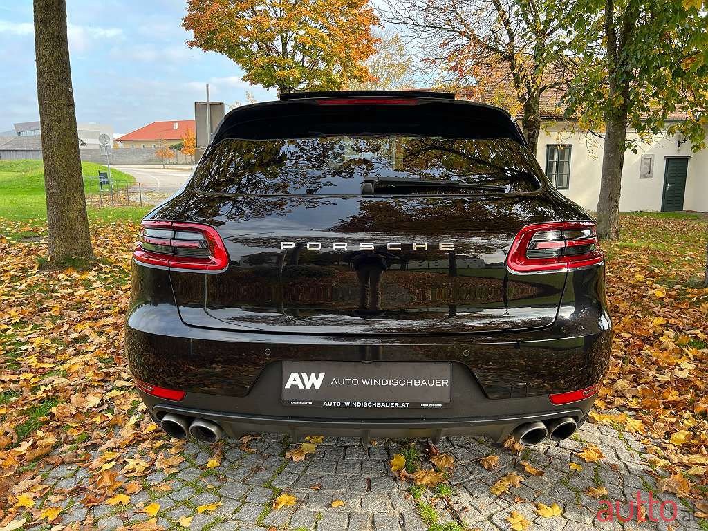 2016' Porsche Macan photo #4