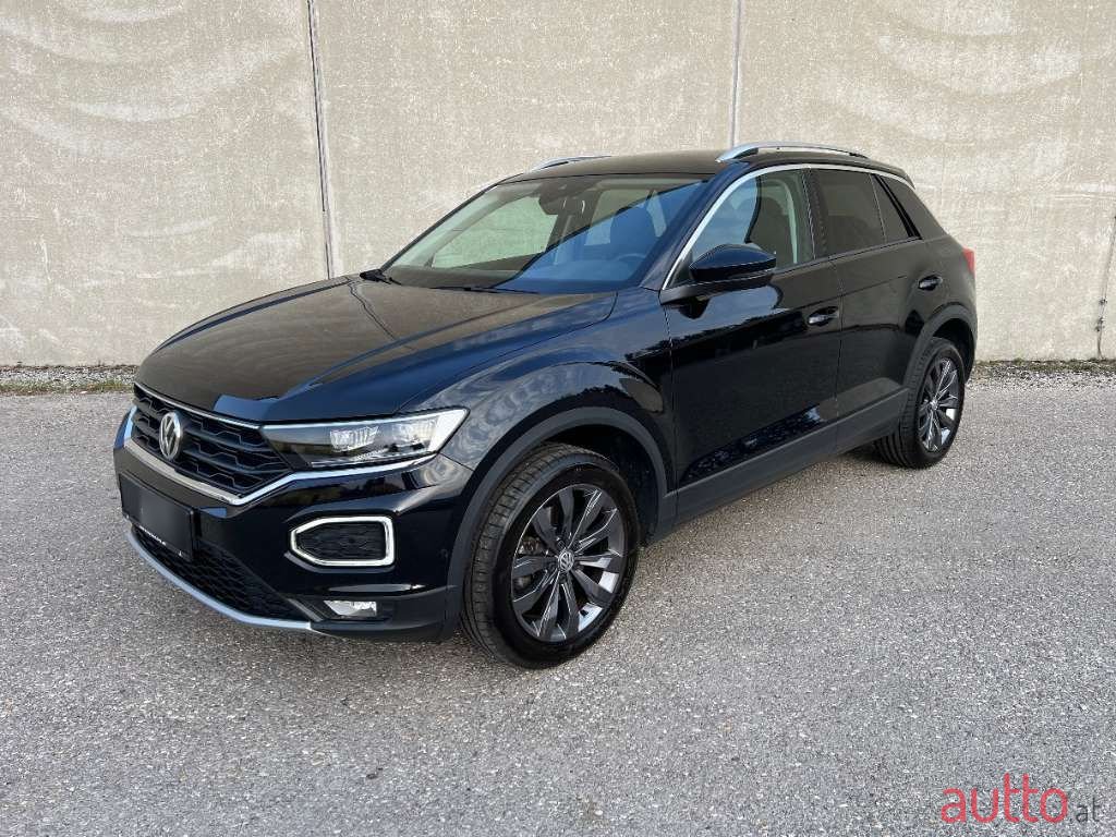 2018' Volkswagen T-Roc photo #2