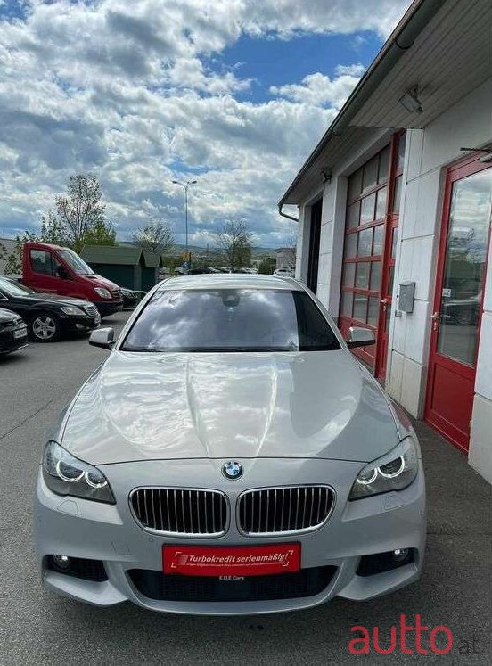 2013' BMW 5Er-Reihe photo #2