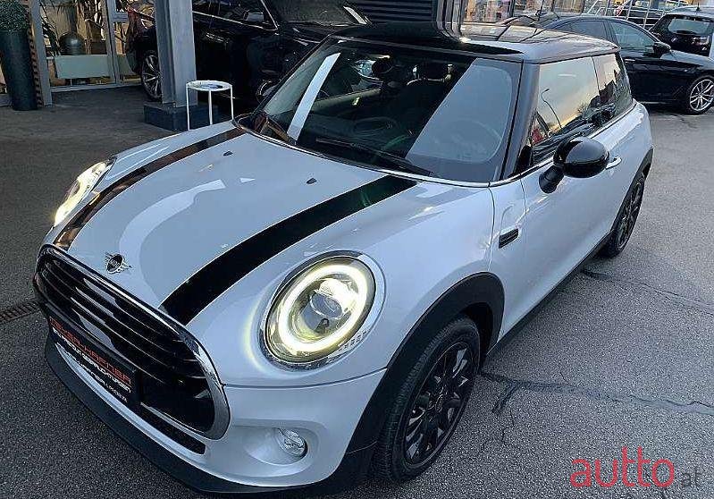 2019' MINI Cooper photo #1