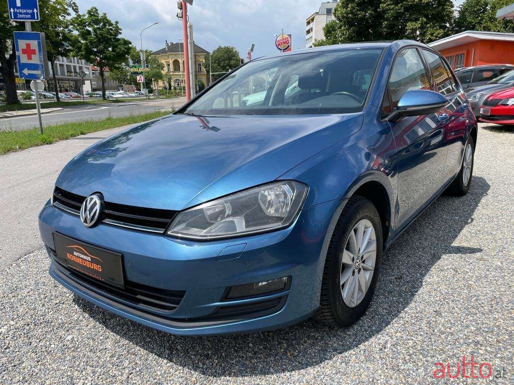 2014' Volkswagen Golf photo #2