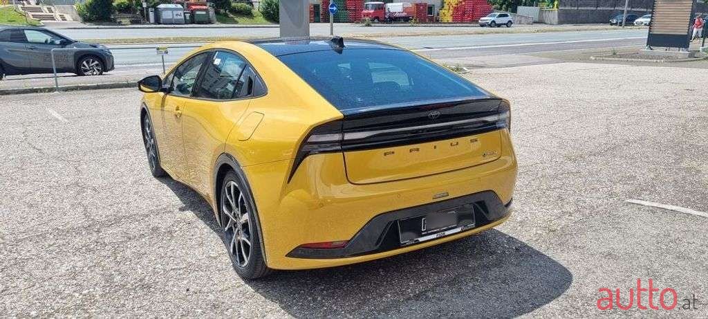 2023' Toyota Prius photo #4