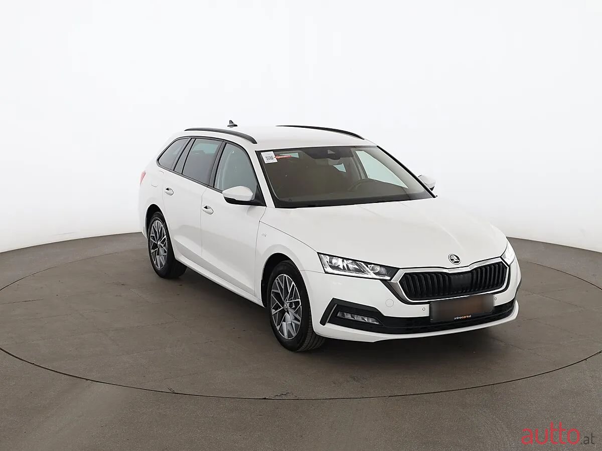 2023' Skoda Octavia photo #4