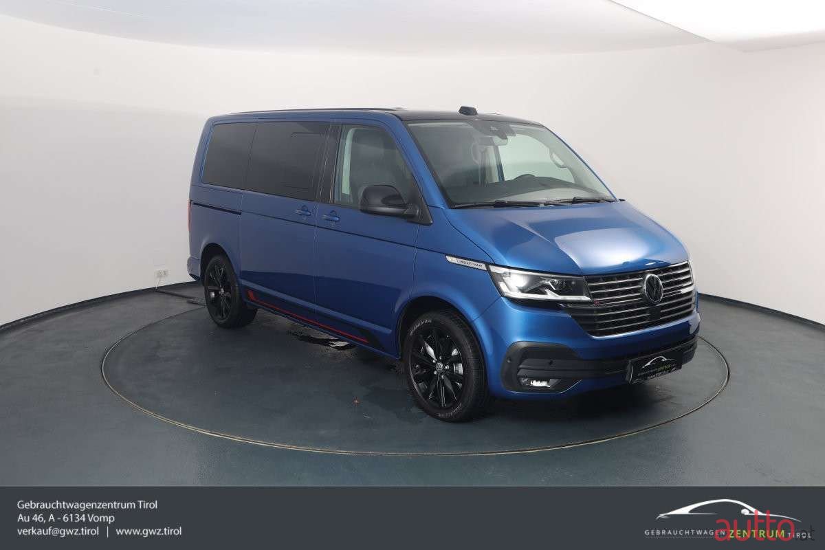 2020' Volkswagen Multivan photo #4
