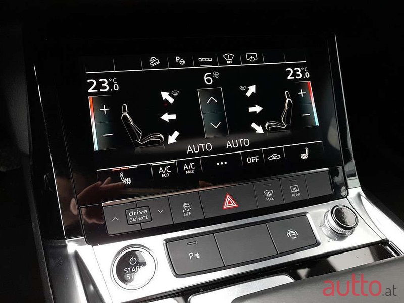 2021' Audi e-tron photo #5