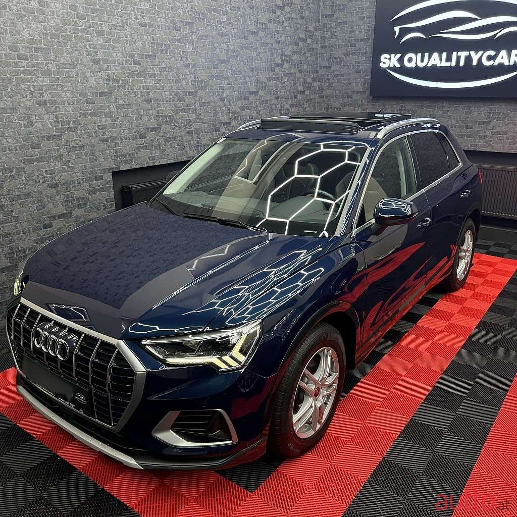 2019' Audi Q3 photo #3