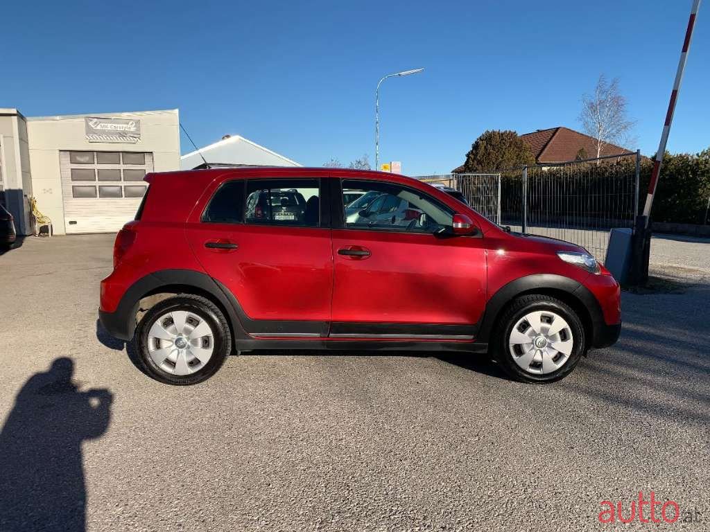 2009' Toyota Urban Cruiser photo #6