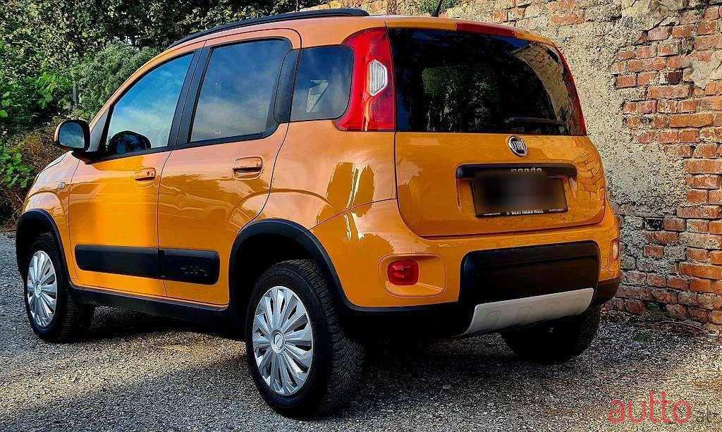 2016' Fiat Panda photo #3