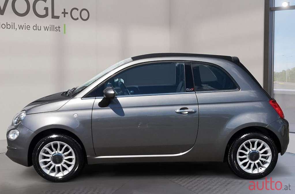 2019' Fiat 500C photo #2