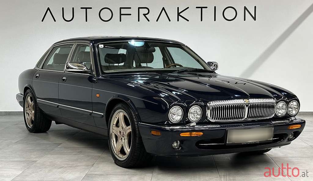 2000' Jaguar Daimler photo #3