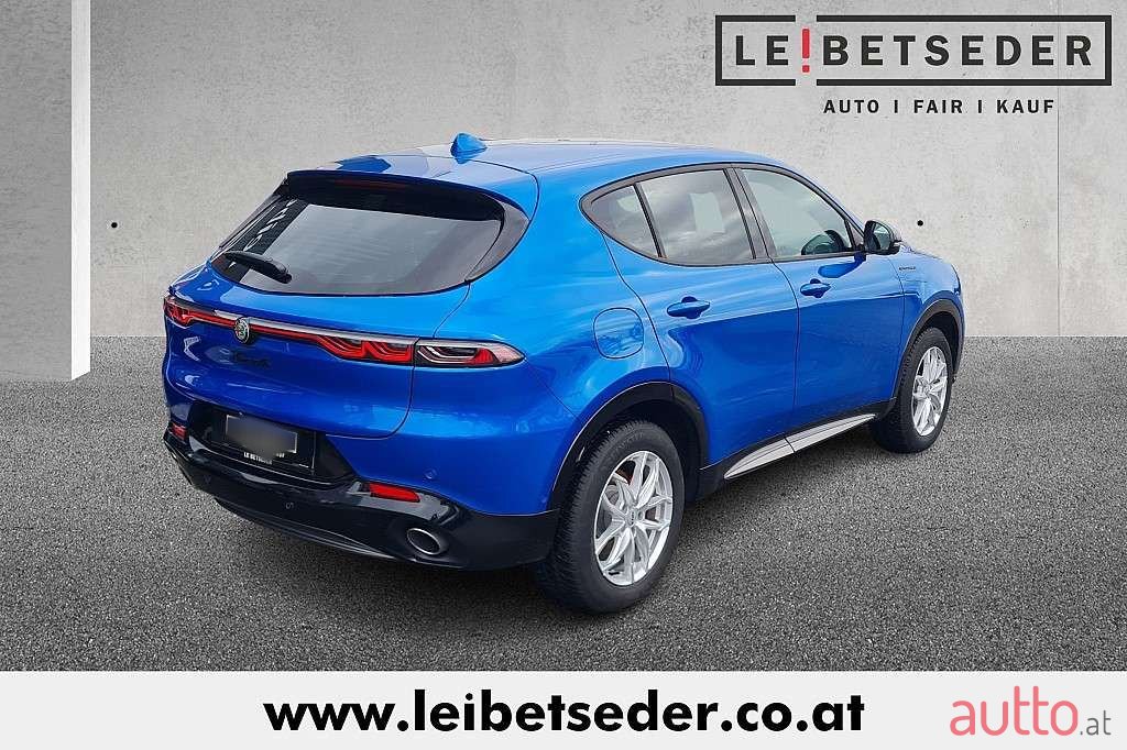 2023' Alfa Romeo Tonale photo #3