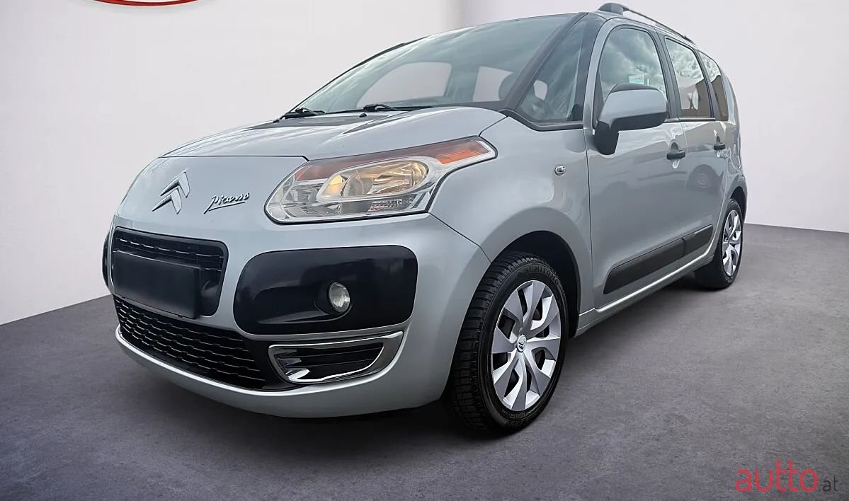 2011' Citroen C3 Picasso photo #2
