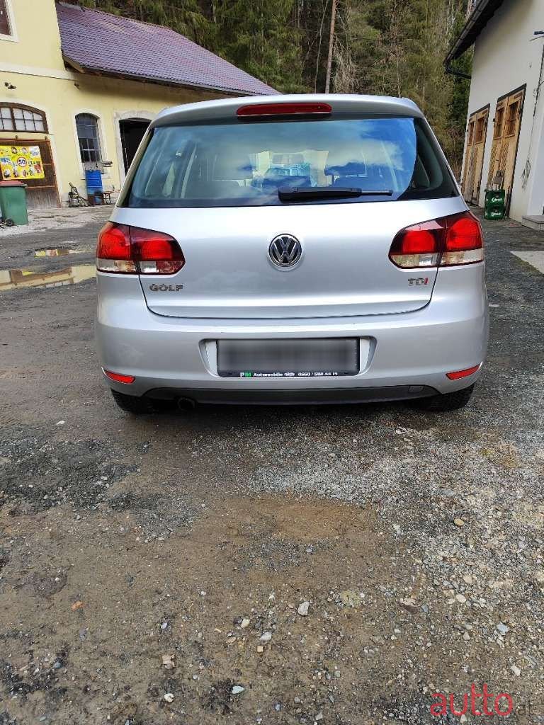 2012' Volkswagen Golf photo #5