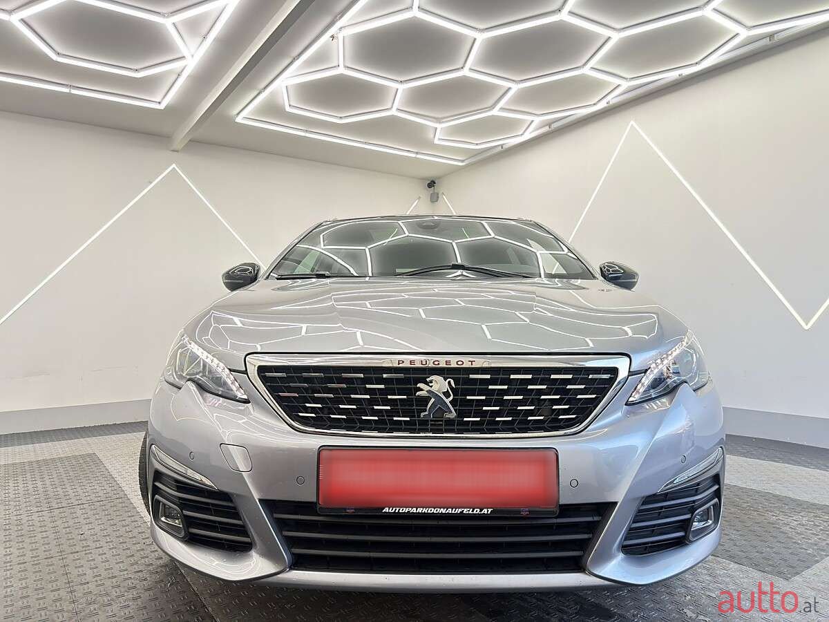 2018' Peugeot 308 photo #2