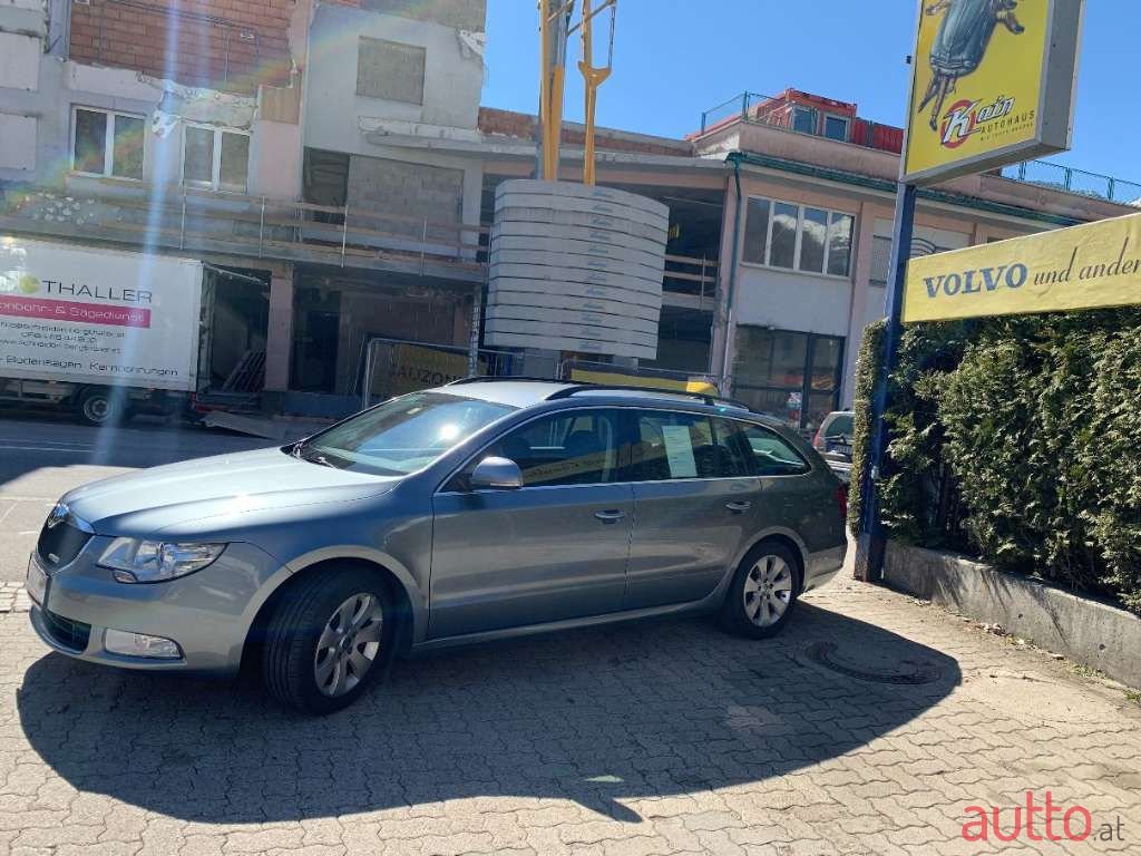 2012' Skoda Superb photo #2