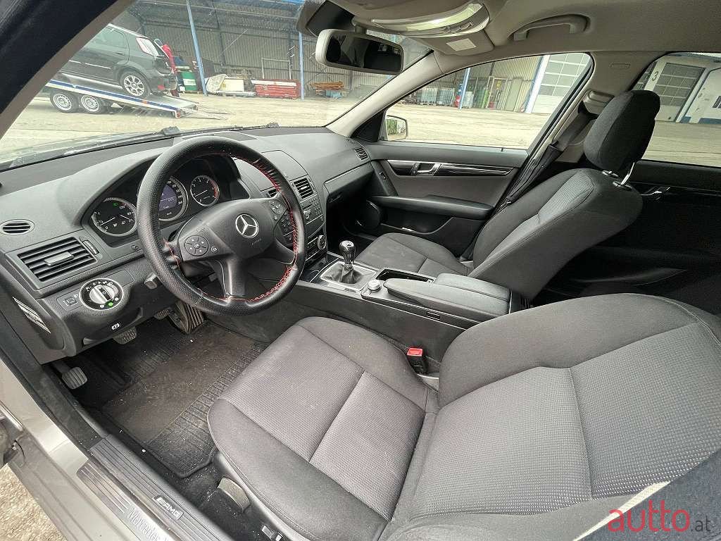 2008' Mercedes-Benz C-Klasse photo #6