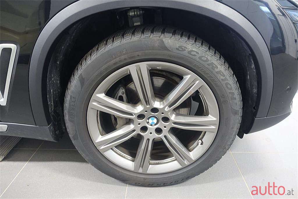 2022' BMW X5 photo #4