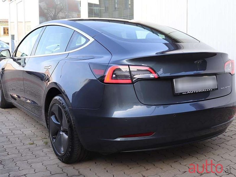 2020' Tesla Model 3 photo #2