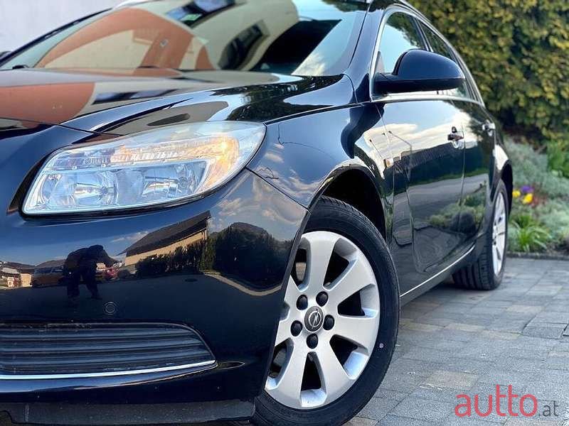 2009' Opel Insignia photo #3