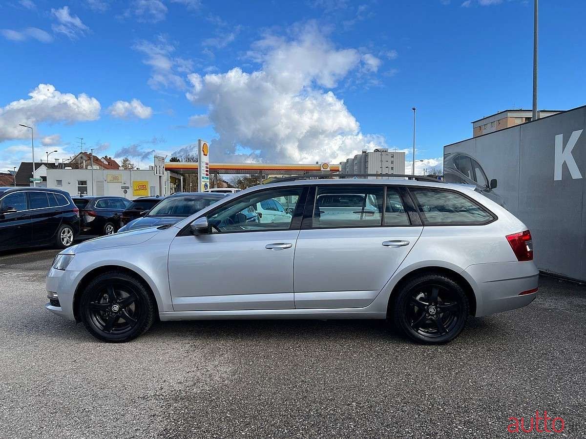 2018' Skoda Octavia photo #6