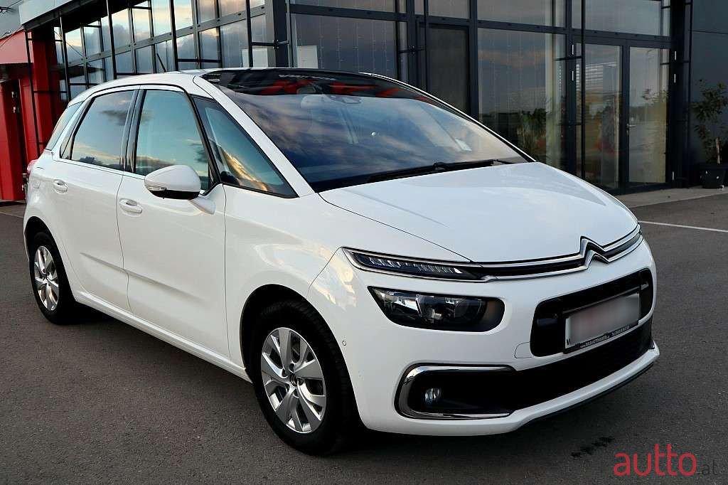 2019' Citroen C4 SpaceTourer photo #2