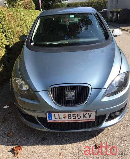 2004' SEAT Altea photo #2