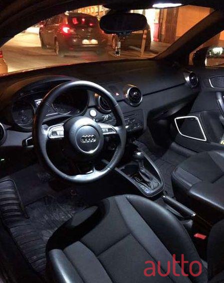 2012' Audi A1 photo #4